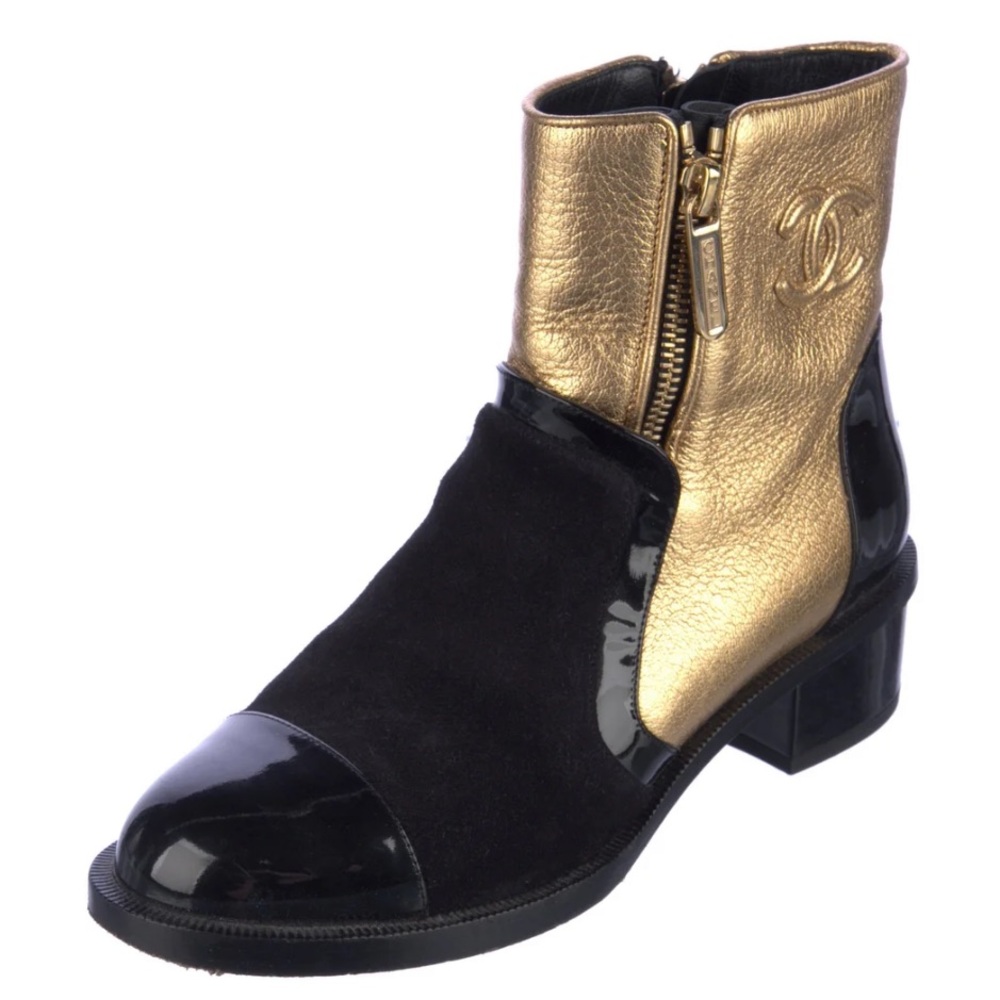 Authentic CHANEL Interlocking CC Logo Moto Boots - Picture 2 of 15